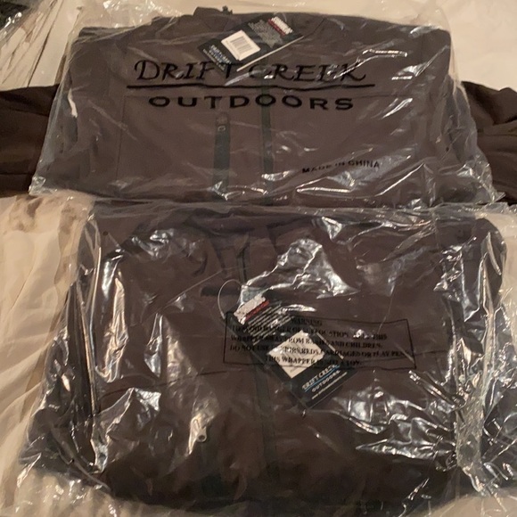 🎁 Men’s Stormbloc Large Jacket - Picture 5 of 9